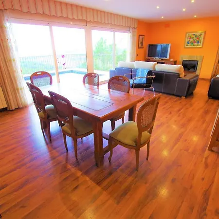 Villa V&v Lloret-villa Julia- Gran Casa Para 12 Personas Con Increibles Vistas Al Mar Y Lloret Con Piscina Privada Lloret de Mar