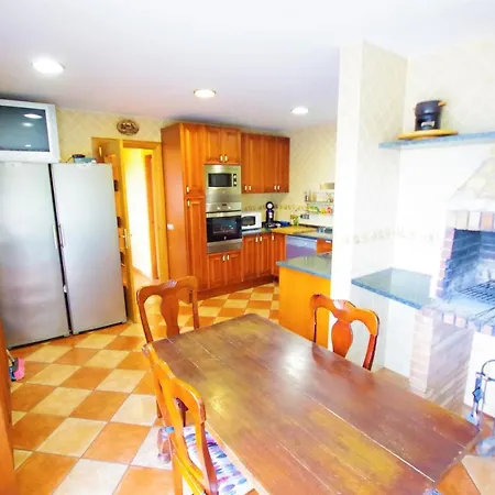 Villa V&v Lloret-villa Julia- Gran Casa Para 12 Personas Con Increibles Vistas Al Mar Y Lloret Con Piscina Privada