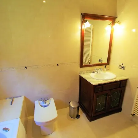 V&v Lloret-villa Julia- Gran Casa Para 12 Personas Con Increibles Vistas Al Mar Y Lloret Con Piscina Privada